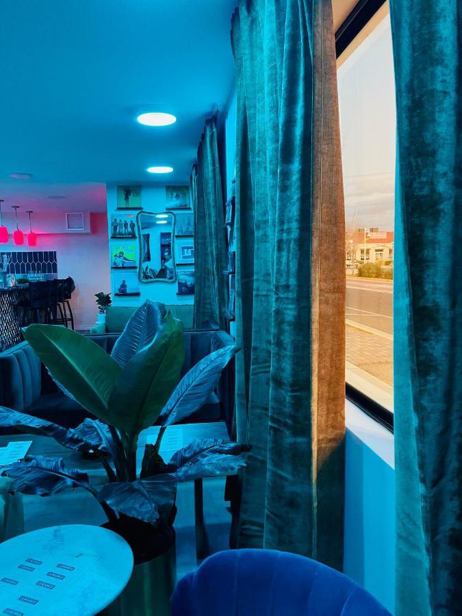 Hotel Zazz Альбукерке Экстерьер фото